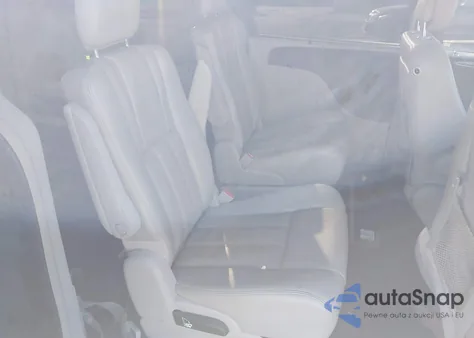 2013 Chrysler Town & Country Touring-L z USA, uszkodzony, nr VIN 2C4RC1CG5DR534152